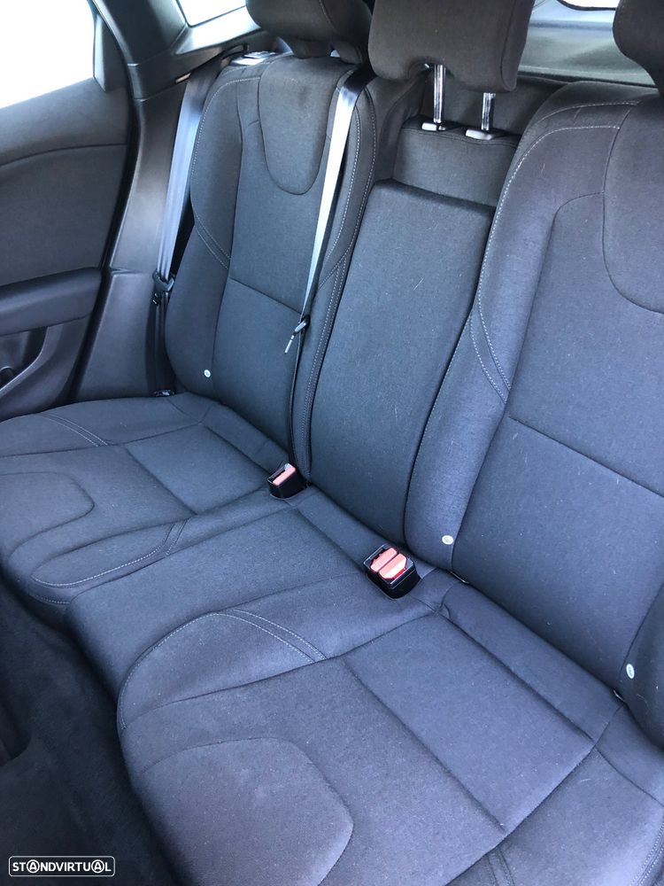 Volvo V40 1.5 T3 Sport Edition Geartronic - 31