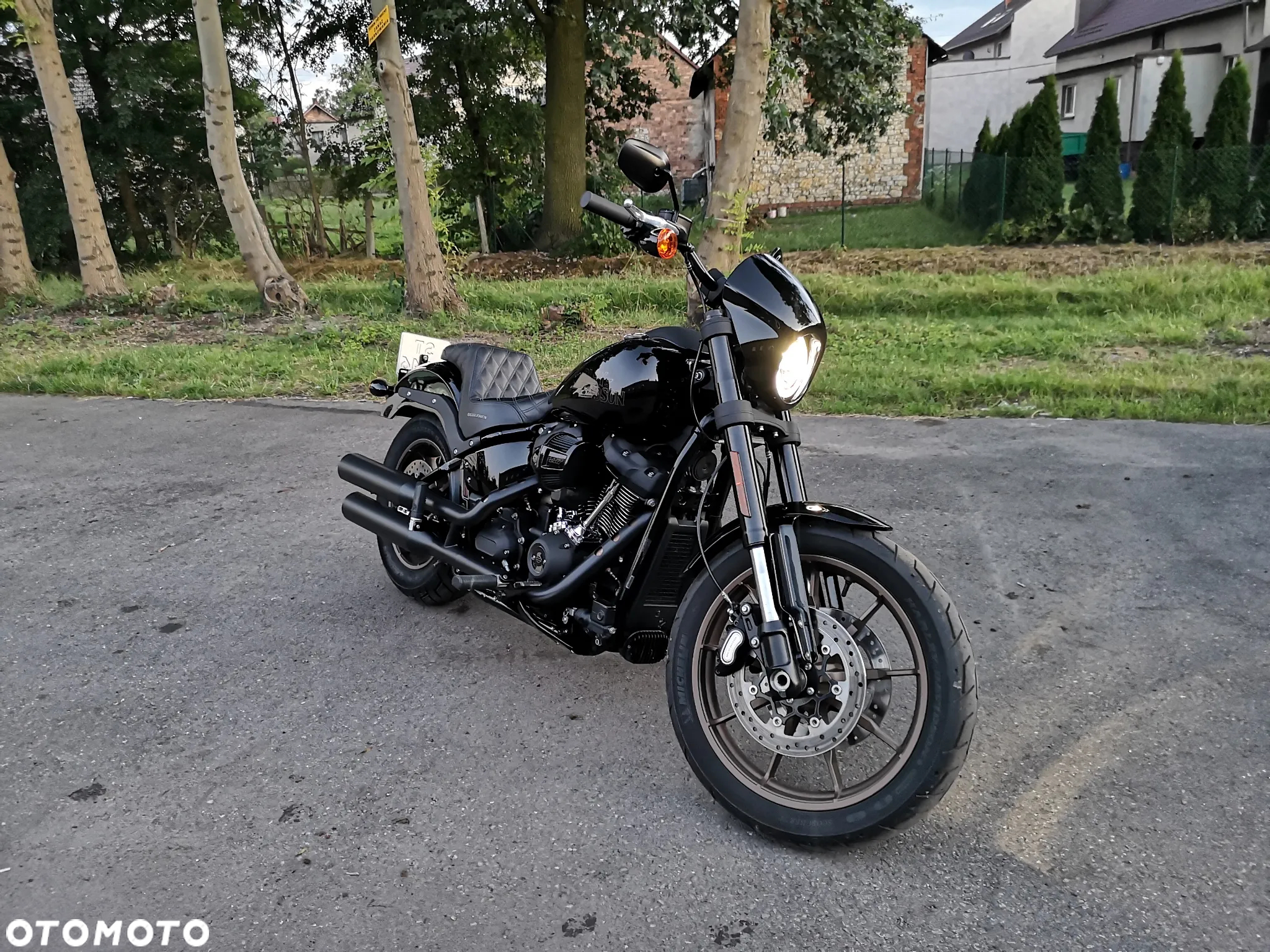 Harley-Davidson Softail Low Rider - 3