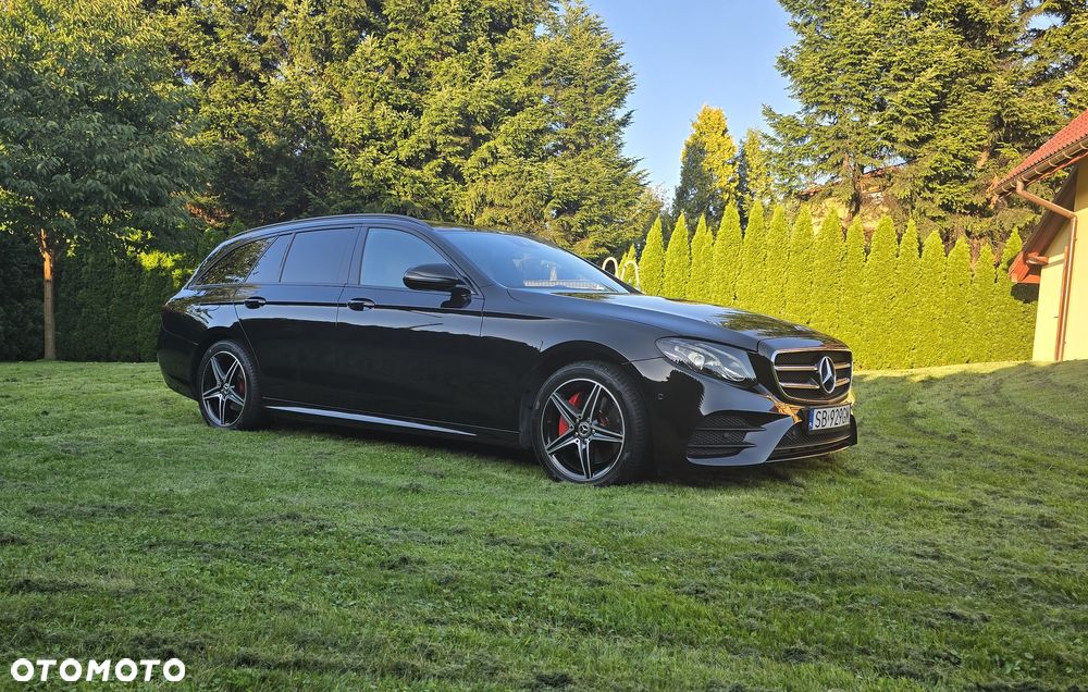 Mercedes-Benz Klasa E 220 d T 9G-TRONIC AMG Line - 9