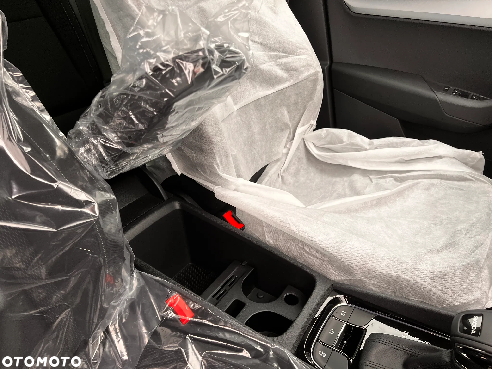 Skoda Karoq 1.5 TSI ACT Selection DSG - 33