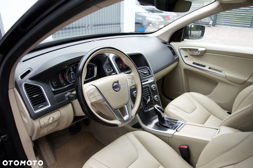 Volvo XC 60 B4 B Inscription - 4