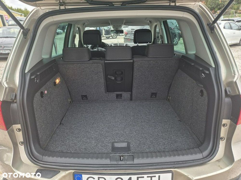 Volkswagen Tiguan - 30