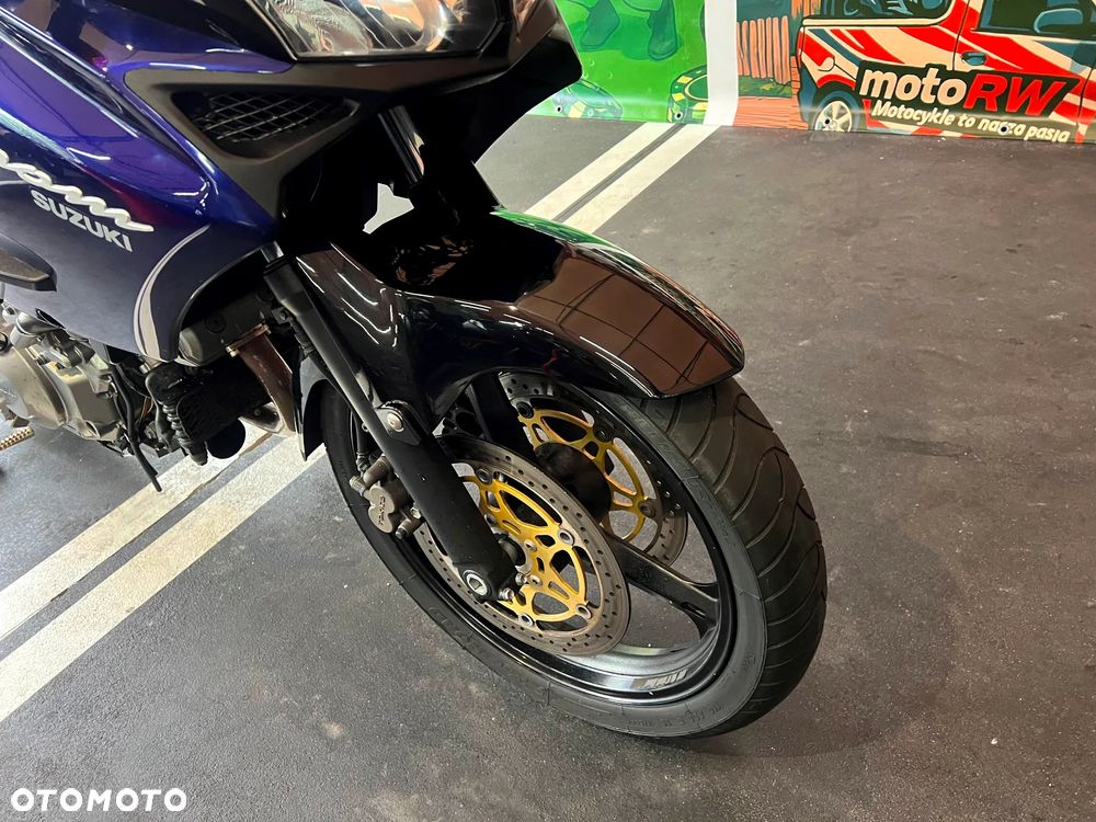 Suzuki DL - 28