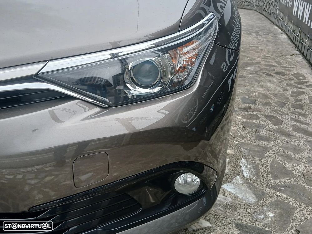 Toyota Auris Touring Sports 1.4 D-4D Exclusive+Navi - 9