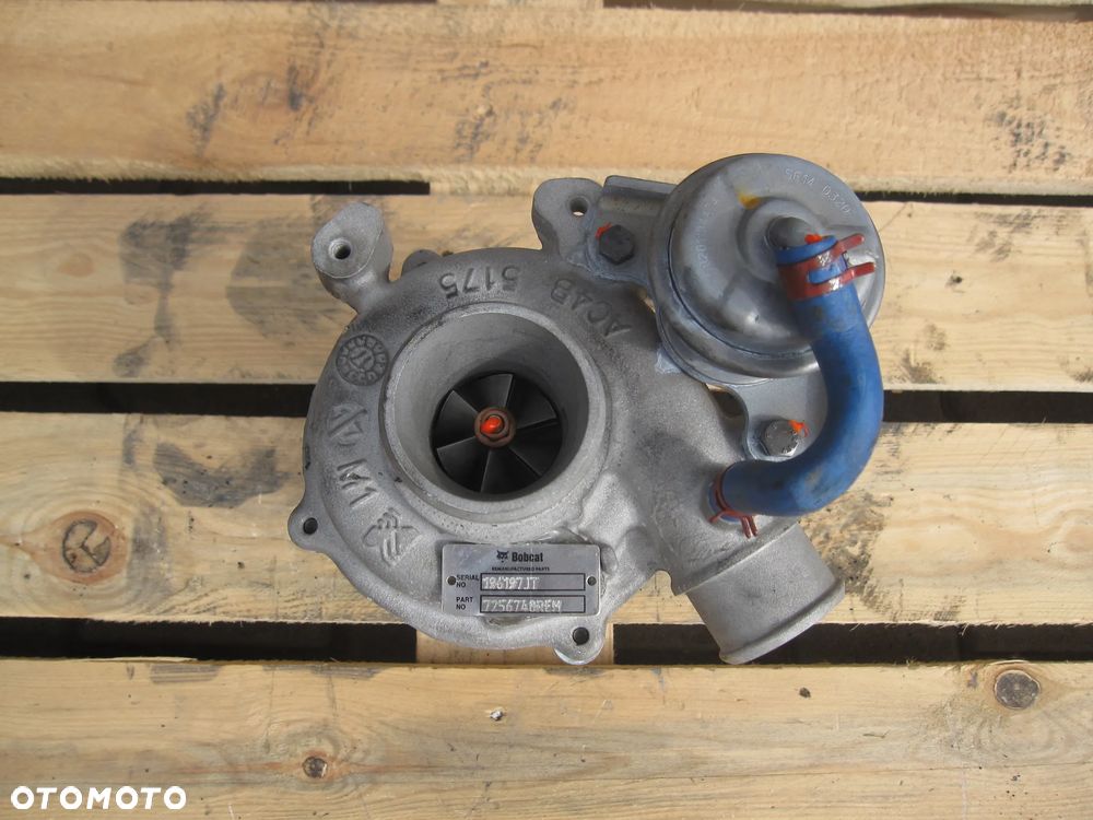 Turbosprężarka turbina Bobcat 7256748REM 196197JT uszkodzona oryginał - 1