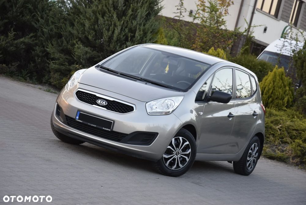 Kia Venga - 29