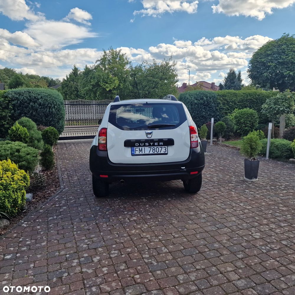 Dacia Duster 1.6 16V 4x2 Prestige - 8