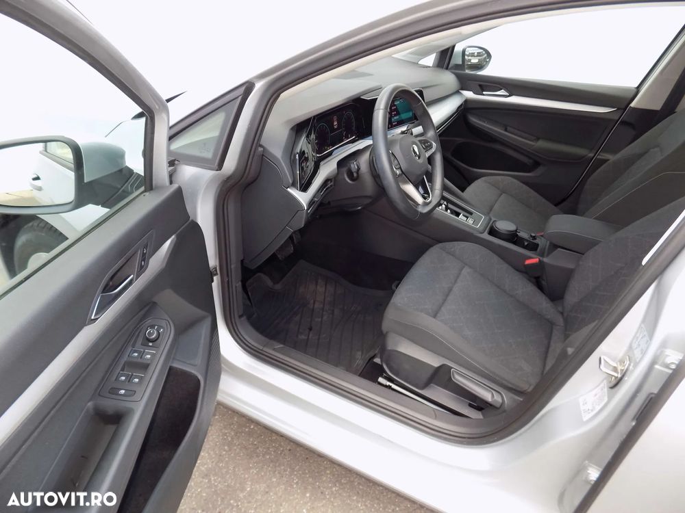 Volkswagen Golf 1.0 eTSI DSG MHEV Life - 11