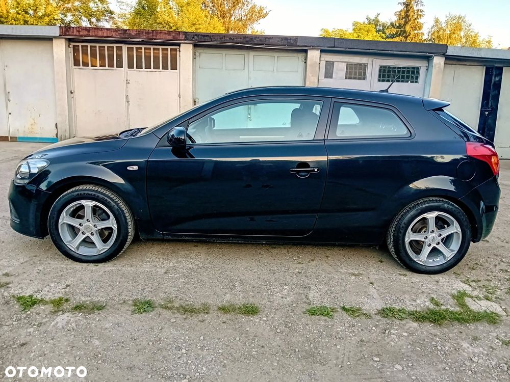 Kia ProCeed 1.4 CVVT Edition 7 - 24