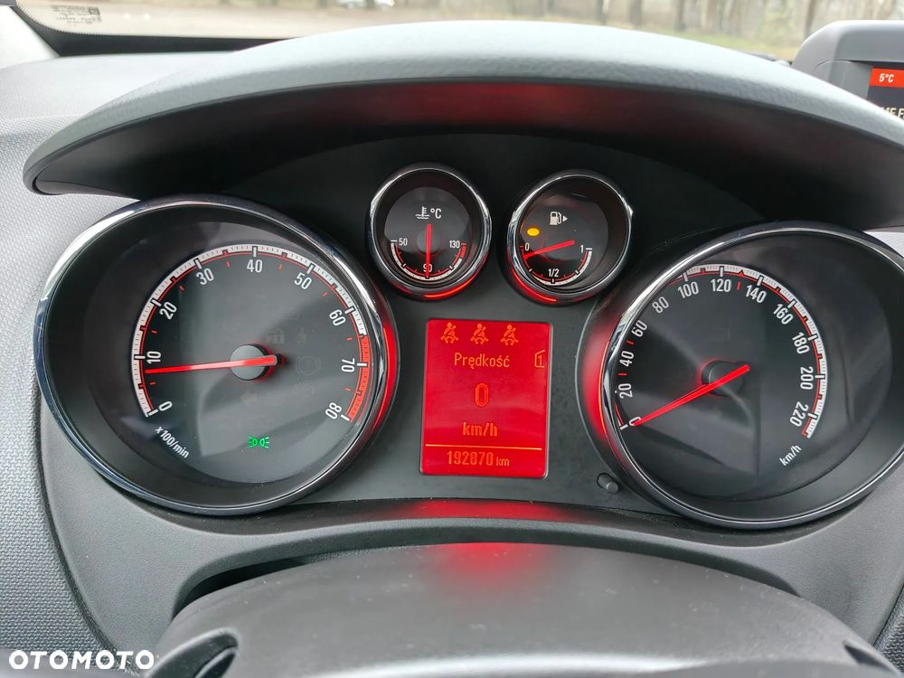 Opel Meriva 1.4 T Enjoy S&S - 25