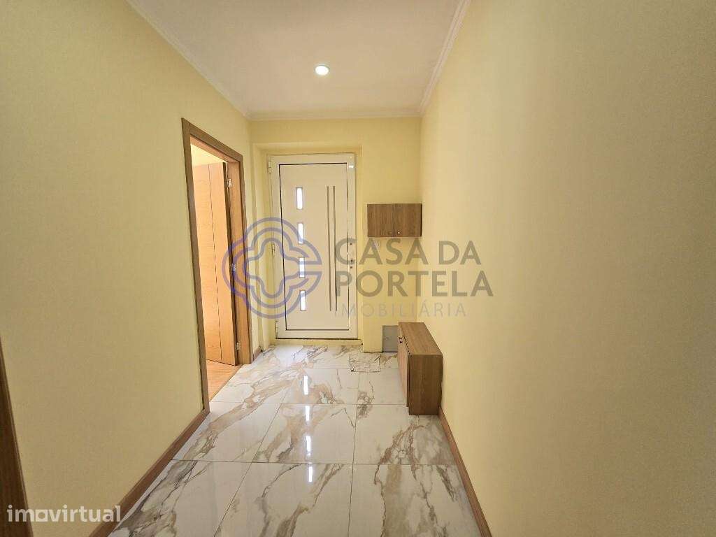 Venda Moradia T2 S. Roque - Porto - Grande imagem: 2/25