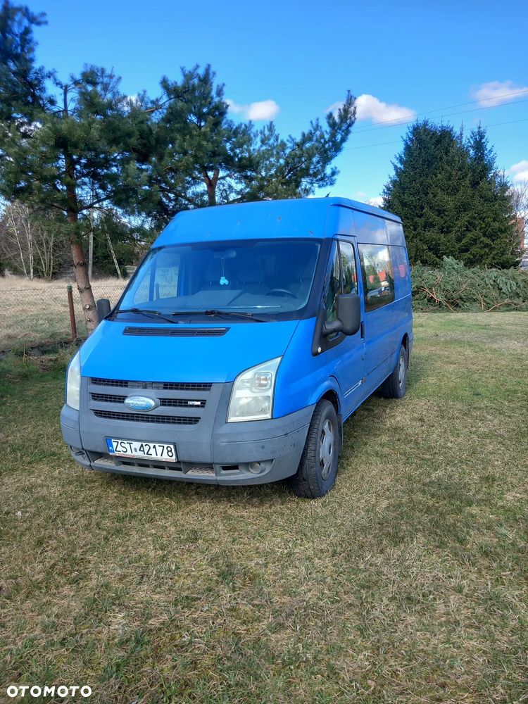 Ford Transit - 1