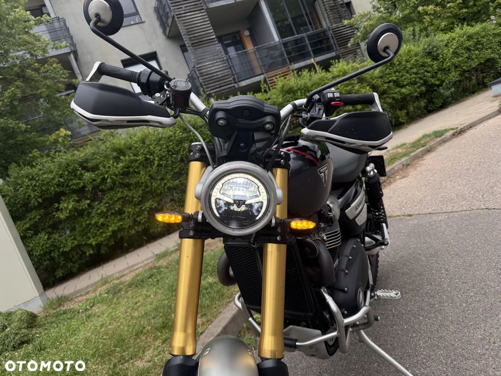 Triumph Scrambler - 13