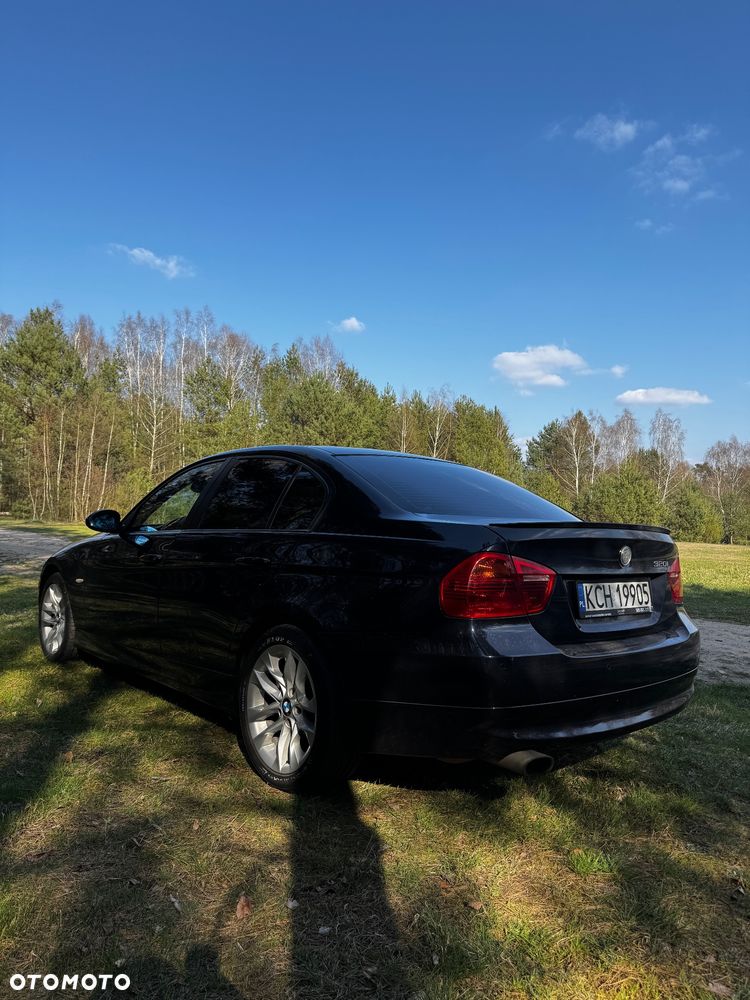 BMW Seria 3 320i - 15