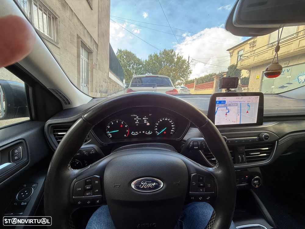 Ford Focus 1.0 EcoBoost Vignale - 18