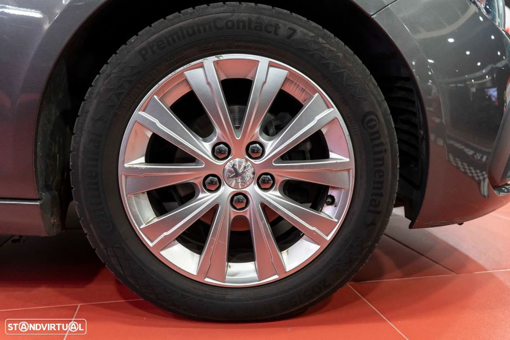 Peugeot 308 1.2 PureTech Style - 19