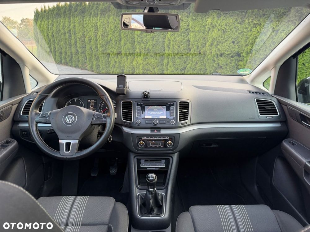 Volkswagen Sharan - 12