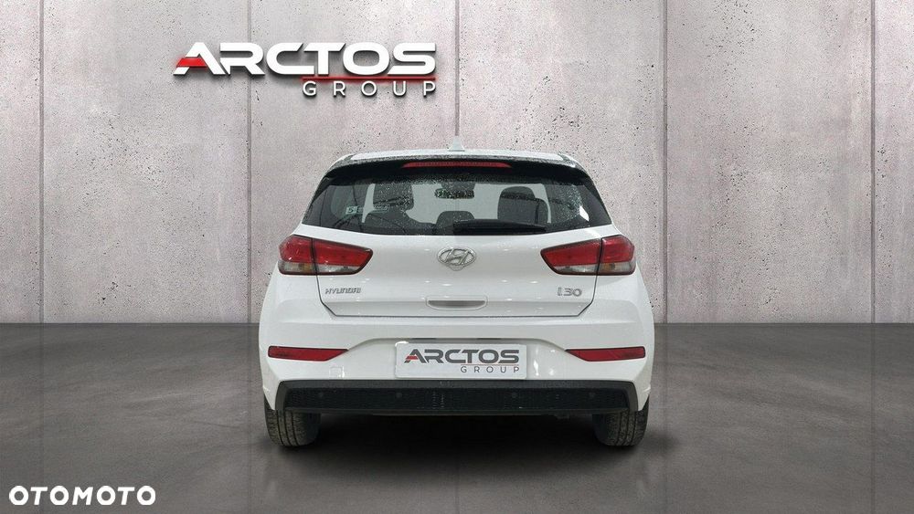 Hyundai i30 1.5 DPI Classic + - 4