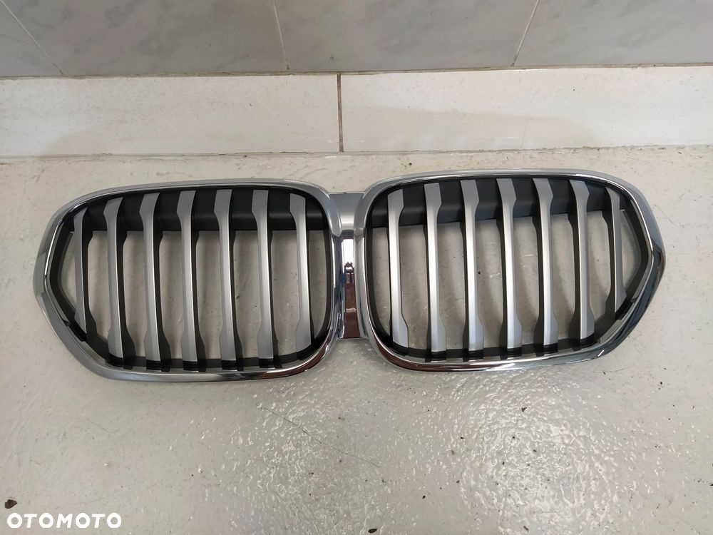 BMW X1 F40 F48 F49 ATRAPA CHŁODNICY GRILL KRATKA NERKA NERKI ORYGINAŁ - 3