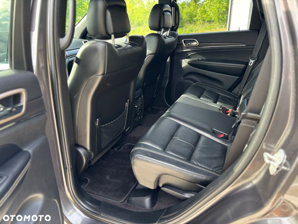 Jeep Grand Cherokee - 20