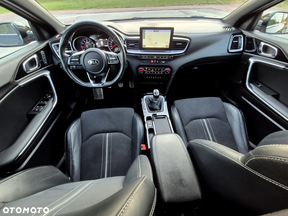 Kia Ceed 1.4 T-GDI OPF GT Line - 19