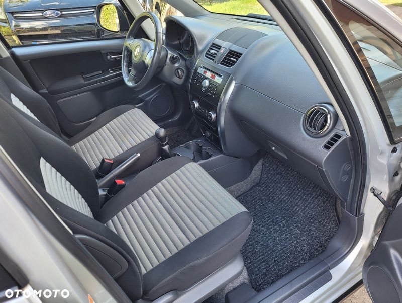 Suzuki SX4 - 7