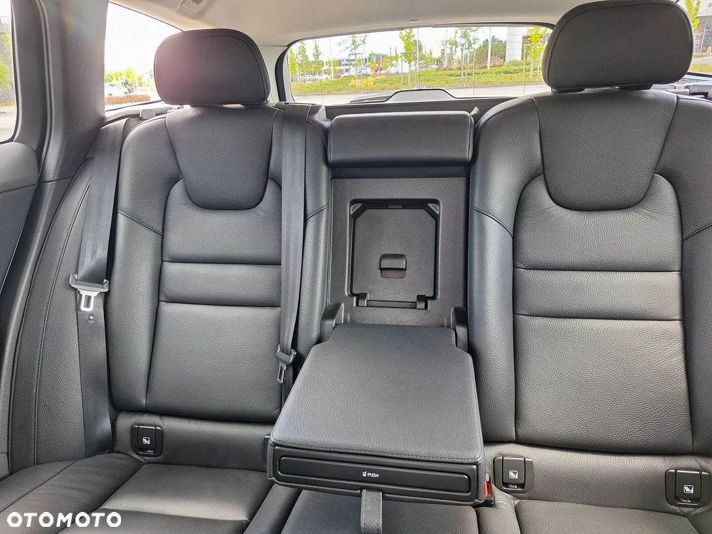 Volvo V60 B4 D Inscription - 20