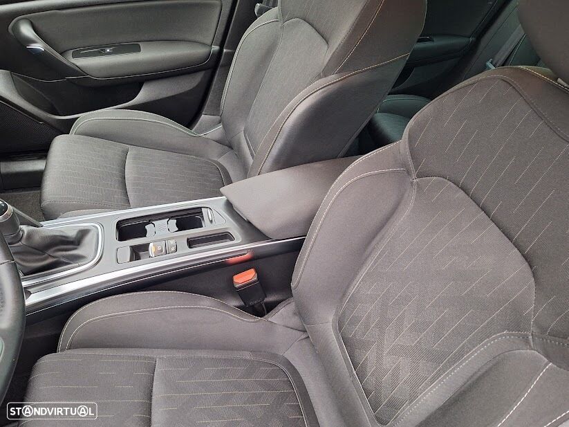 Renault Mégane Sport Tourer 1.5 Blue dCi Limited - 8