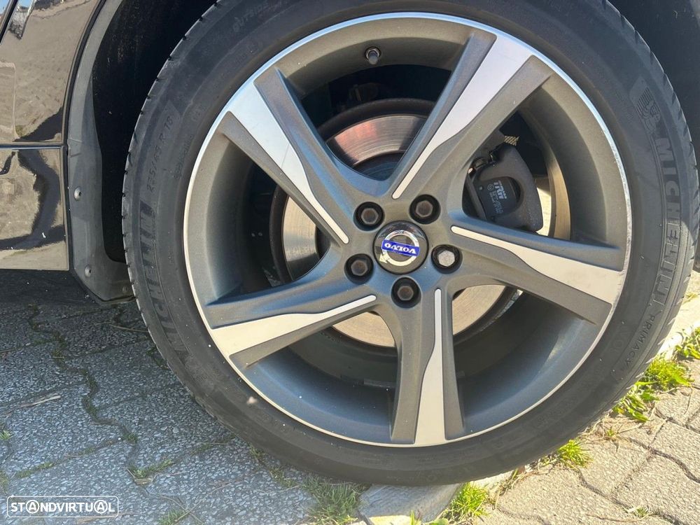 Volvo V60 D6 Twin Engine Geartronic RDesign - 24