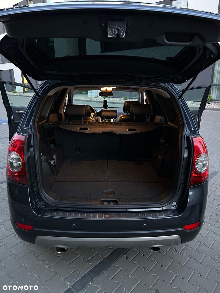 Chevrolet Captiva 3.2 LT high - 22