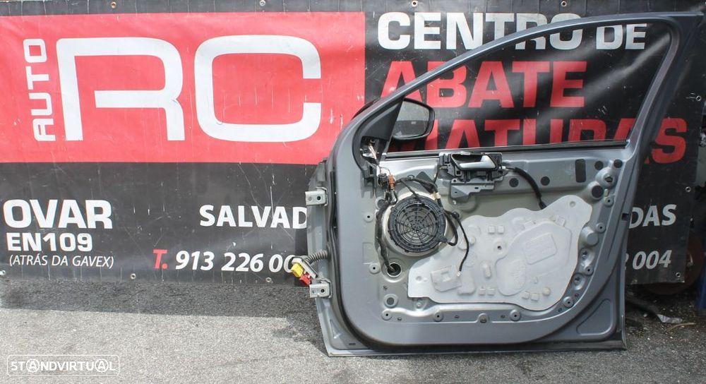 Porta da Frente do Lado Direito Peugeot 308 - 2