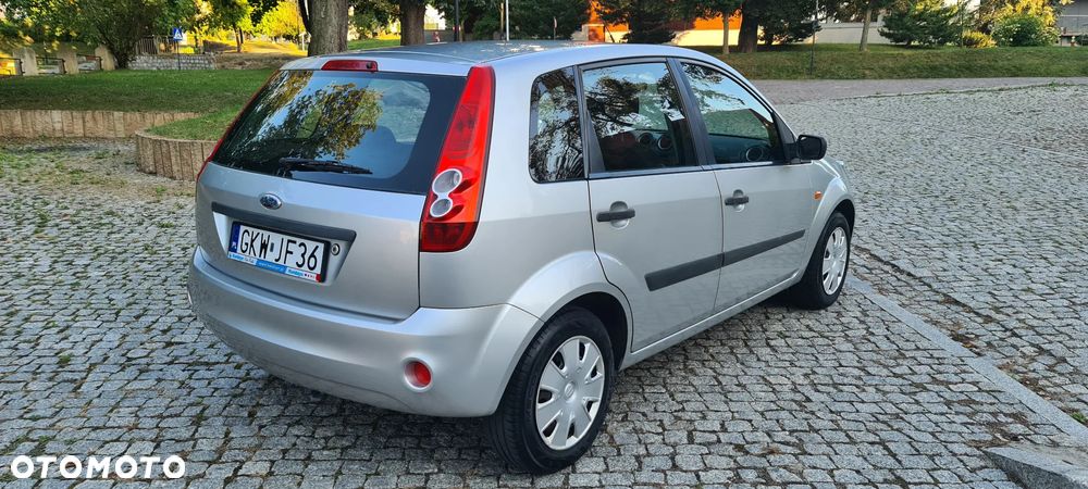Ford Fiesta 1.4 Style - 8