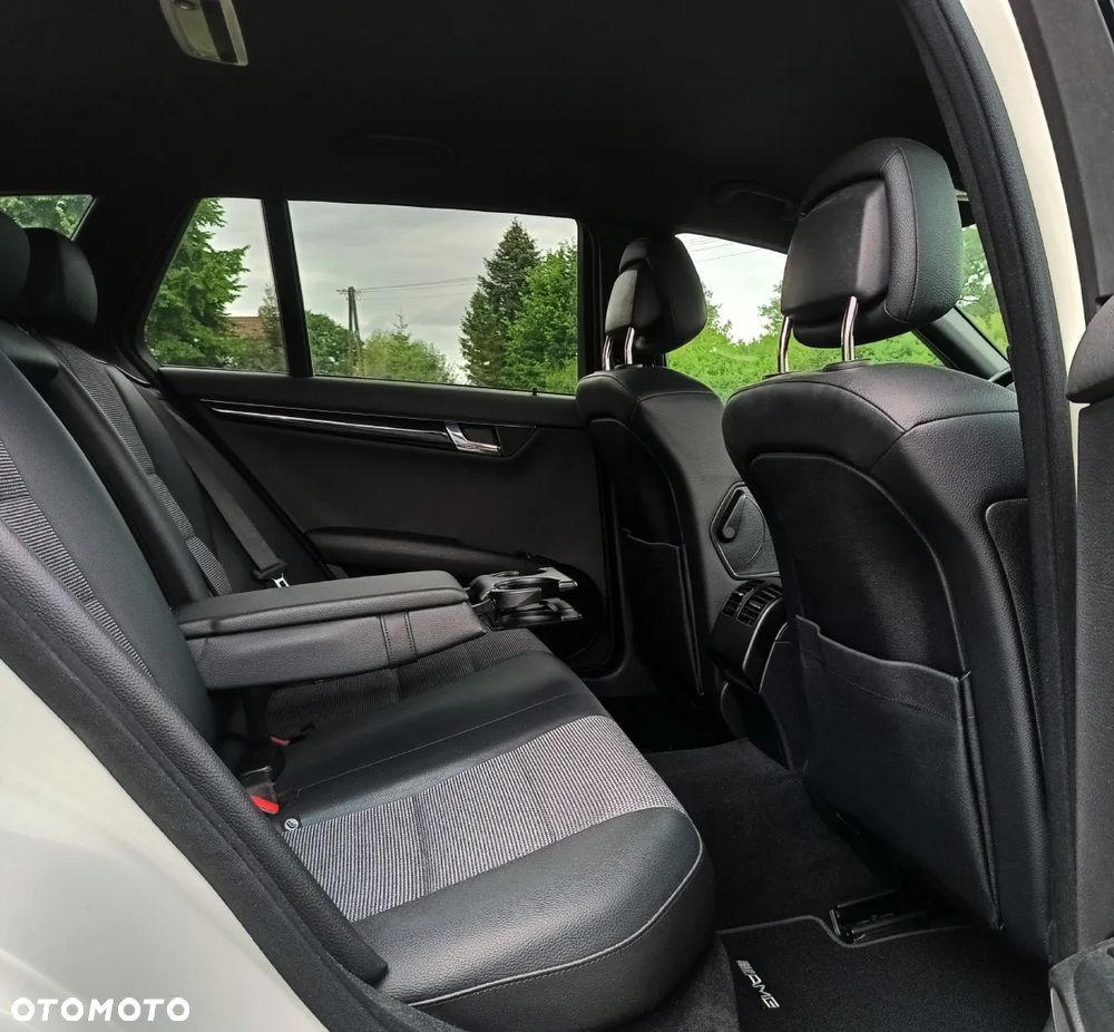 Mercedes-Benz Klasa C 180 Kompressor BlueEFFICIENCY Avantgarde - 7