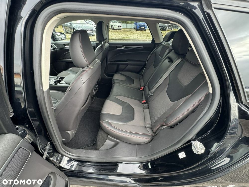 Ford Mondeo SW - 21