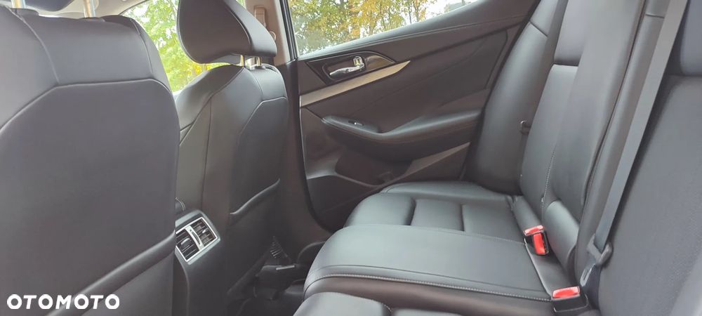Nissan Maxima - 21