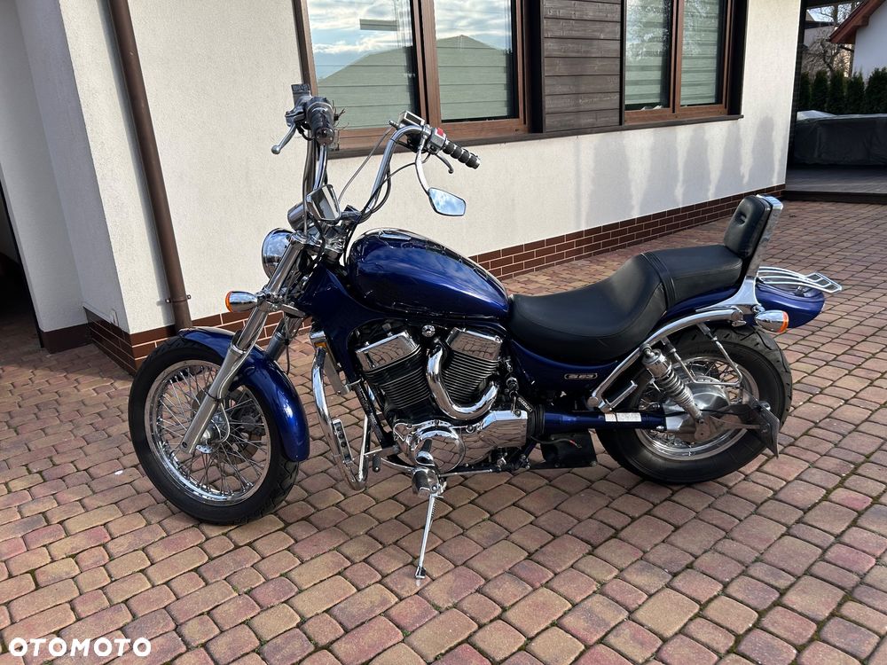 Suzuki Intruder - 4