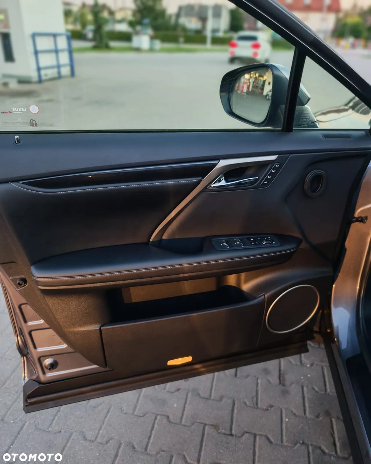 Lexus RX 450h (hybrid) Executive Line - 29