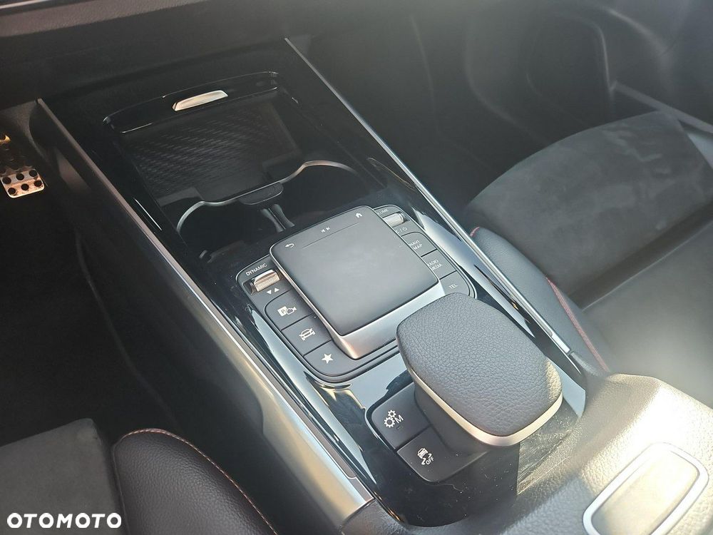 Mercedes-Benz GLB AMG 35 4-Matic - 21