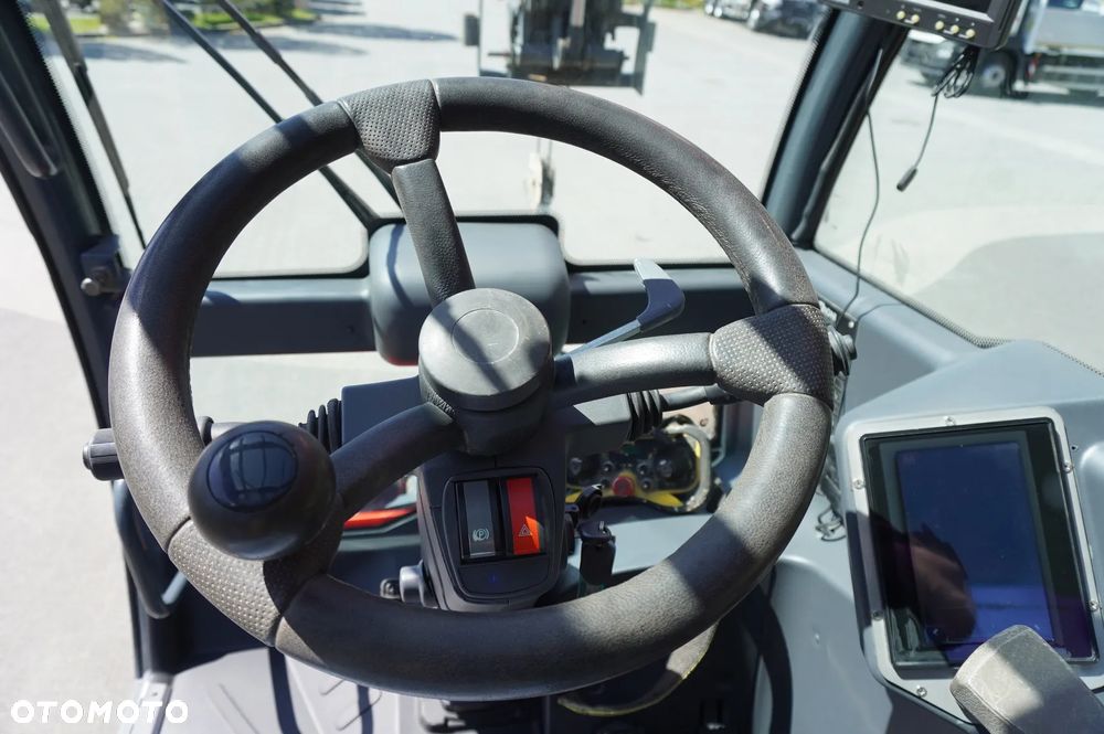 Magni RTH 5.26 / Zasięg 26 m / ładowność 5000 kg / Zdalne sterowanie - 26