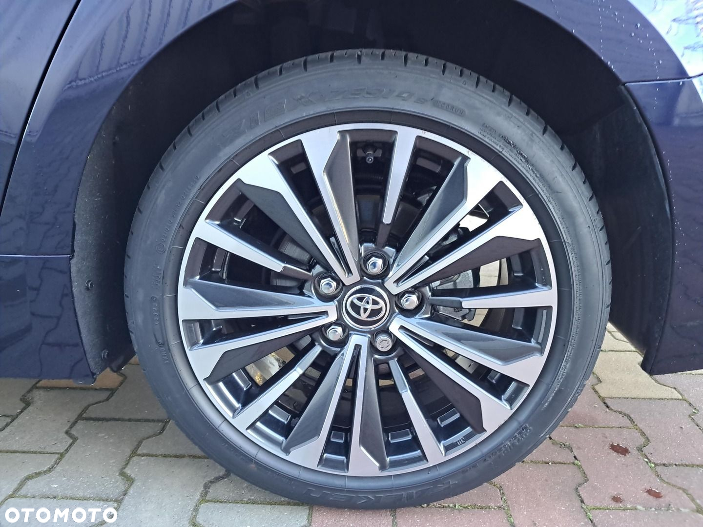 Toyota Corolla 2.0 Hybrid Style - 16