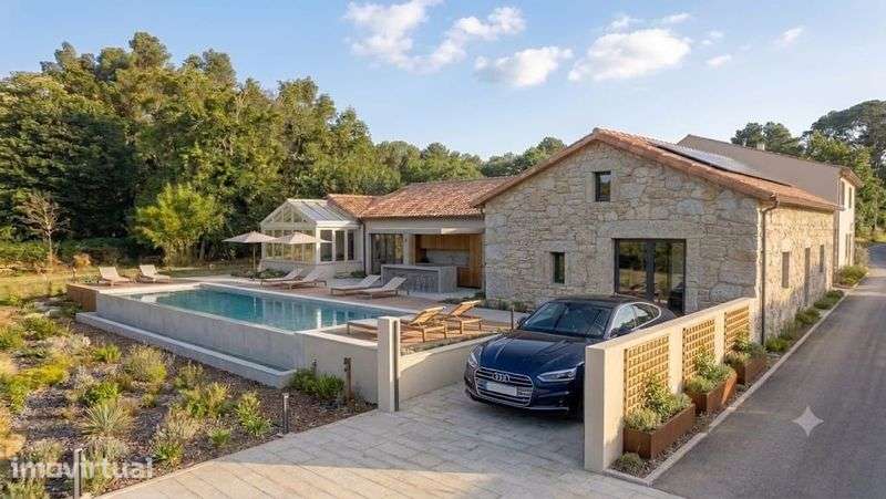 Terreno + Casa para restauro 300m2