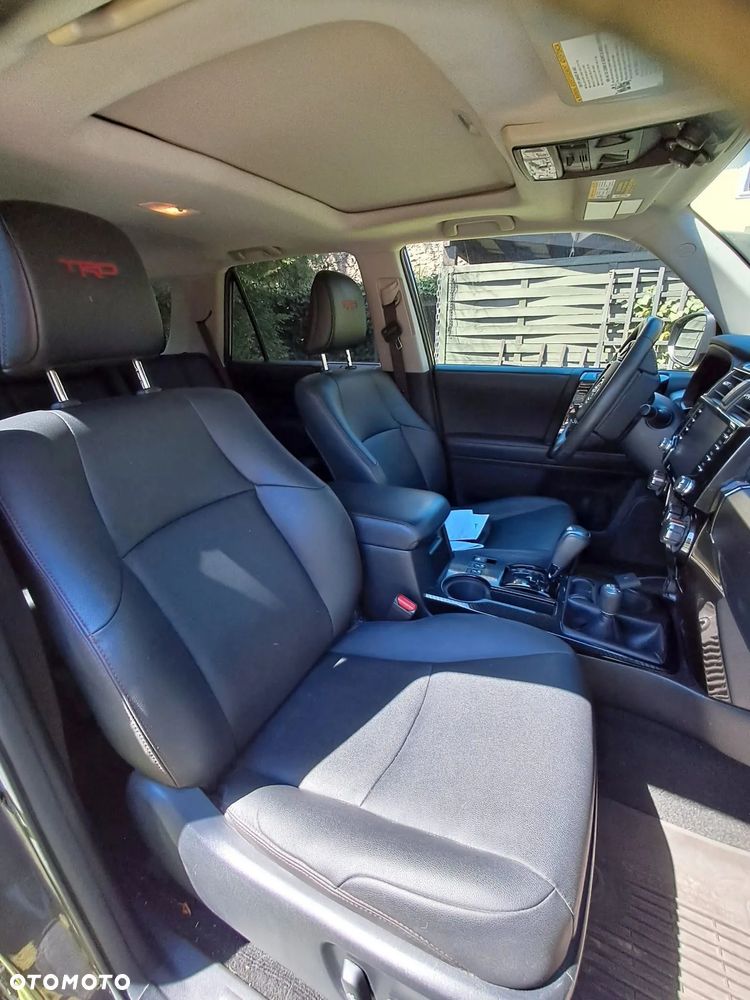Toyota 4-Runner - 24