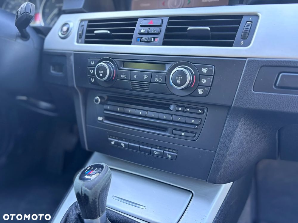 BMW Seria 3 320d - 18