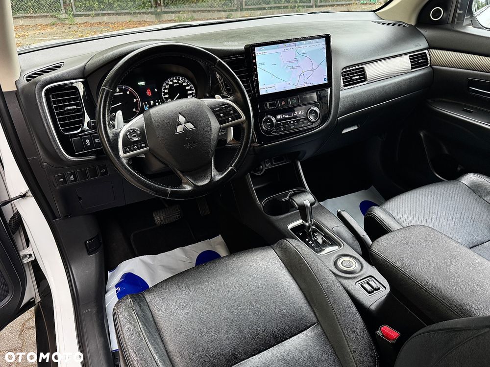 Mitsubishi Outlander 2.2 DI-D 4WD Automatik Top - 16