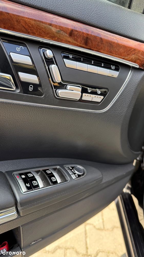 Mercedes-Benz Klasa S 500 4Matic 7G-TRONIC - 14