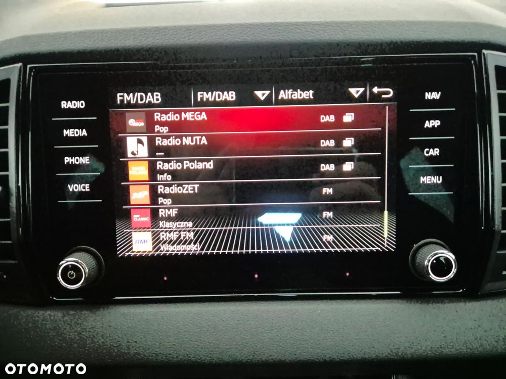 Skoda Karoq 1.5 TSI ACT Sportline DSG - 26