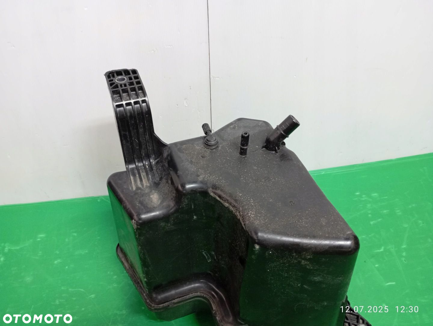 ZBIORNIK POMPA ADBLUE MERCEDES SPRINTER W907 W910 A9104702401 - 2