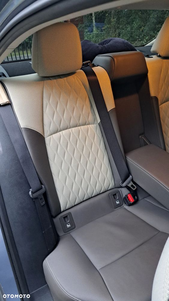Toyota Corolla 1.6 Executive - 12