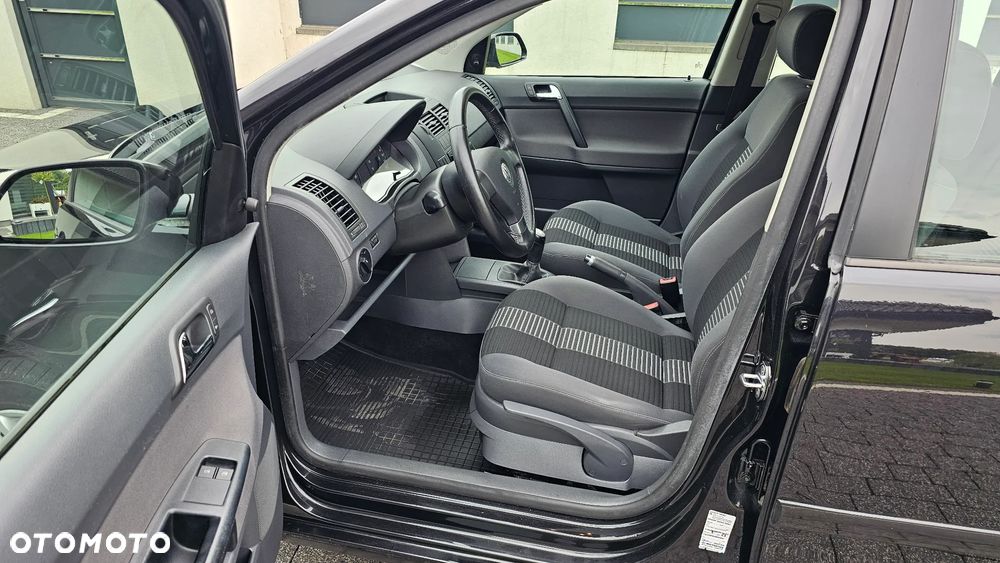Volkswagen Polo 1.4 16V Trendline - 8