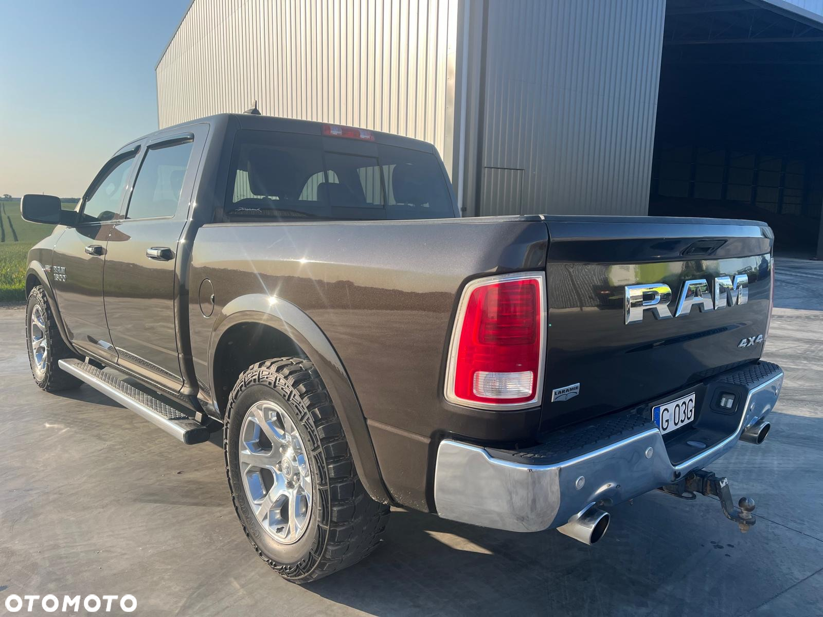 Dodge RAM 1500 5.7 4x4 - 6